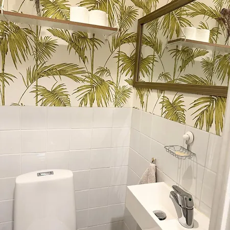 Hhh Beauty In Great Calm Location In The Center Of Apartman