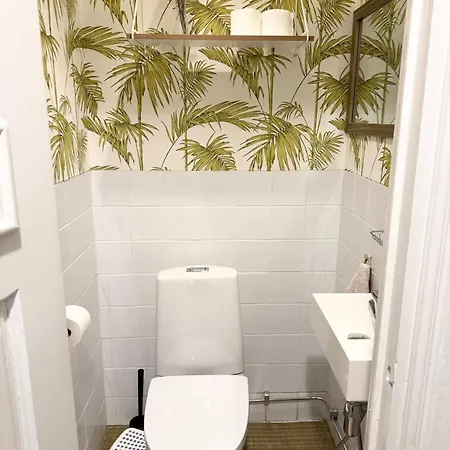 Hhh Beauty In Great Calm Location In The Center Of * Helsinki