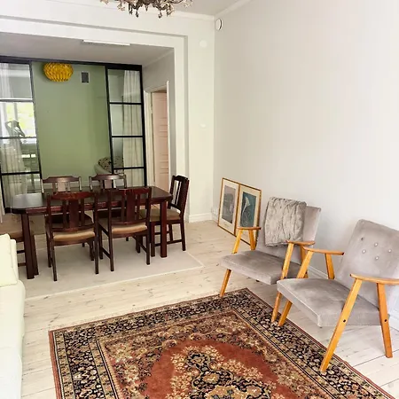 Hhh Beauty In Great Calm Location In The Center Of Apartment